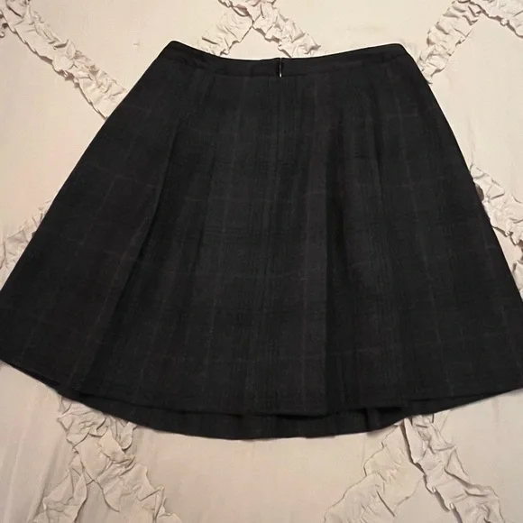 LOFT/women’s Black and Maroon Plaid Pleated Skirt size 0 - Picture 4 of 8